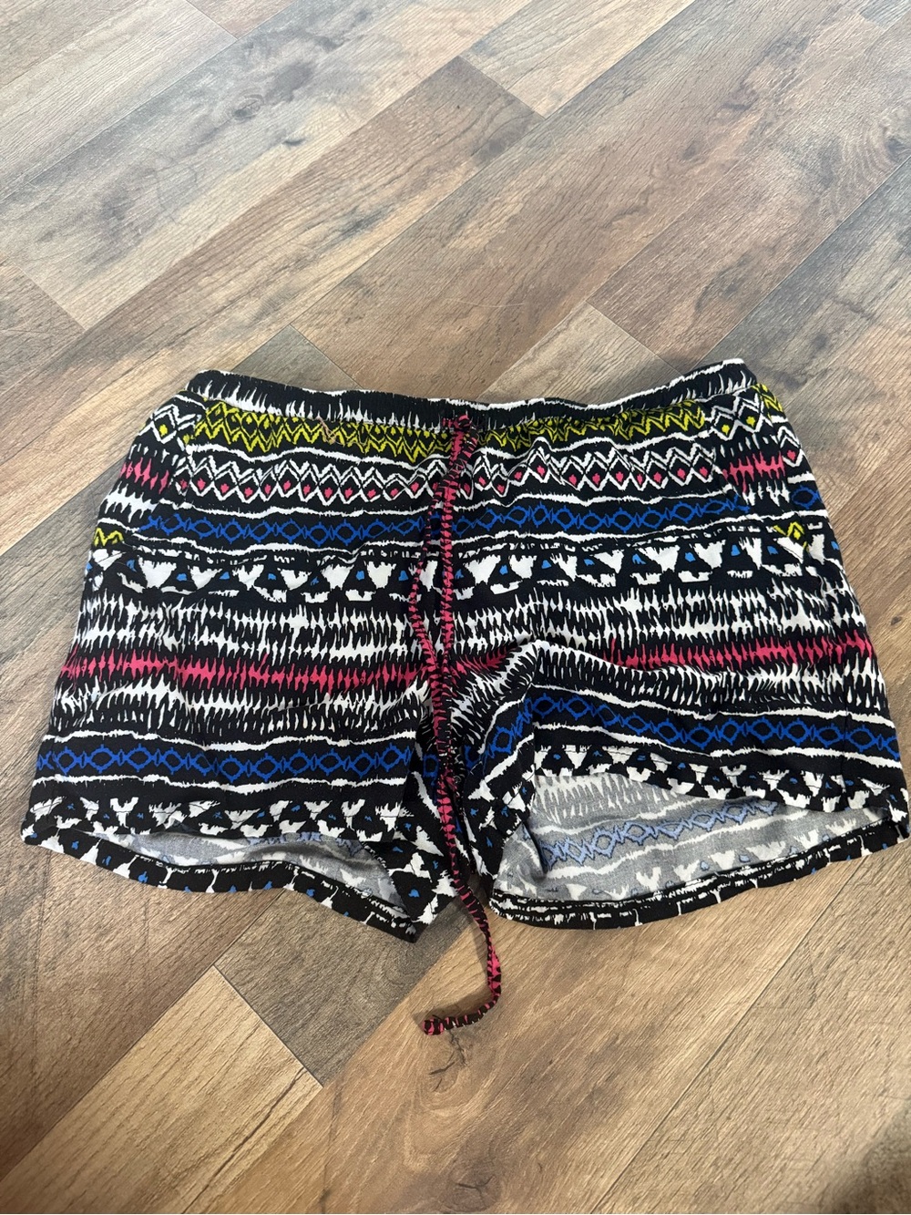 No Boundaries Multicolor Tribal Print Athletic Shorts